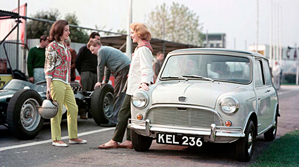 Classic Mini Cooper Driving Experiences - Nationwide Venues