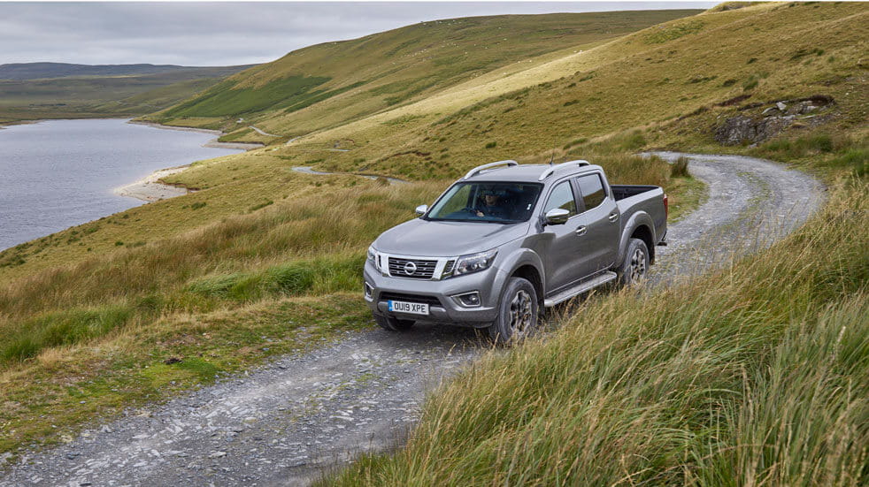 Nissan Navara Dx 2016 Price Specs Carsguide